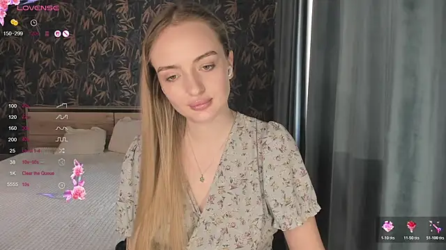 دردشة A_delina الجنسية المباشرة