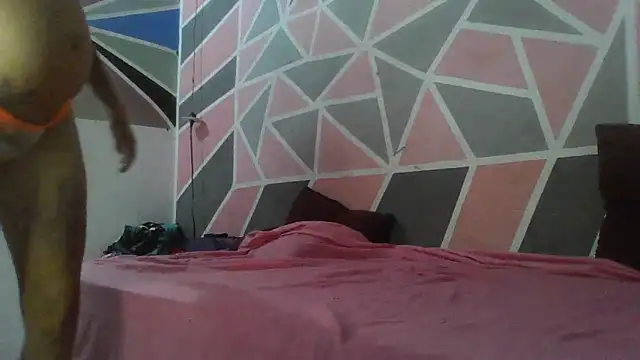 Chat +18 de thasmyni ao vivo