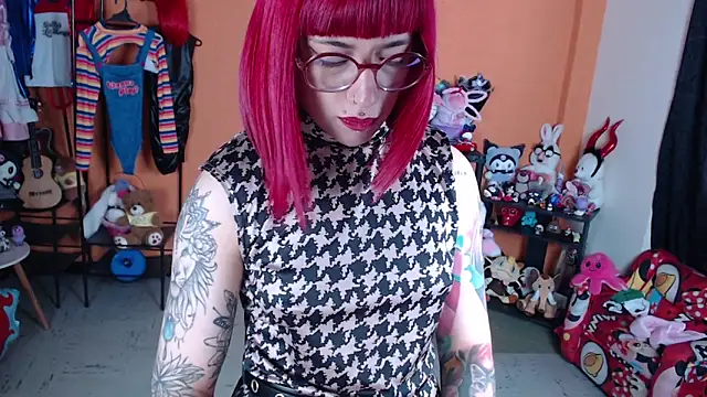 MissMiia2: онлайн-секс-чат