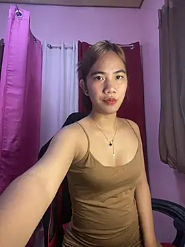 Shy_SexyLadyn Live XXX chat