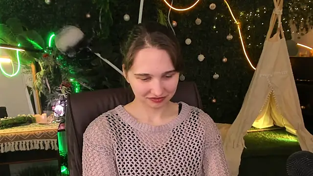 TessaMill: онлайн-секс-чат