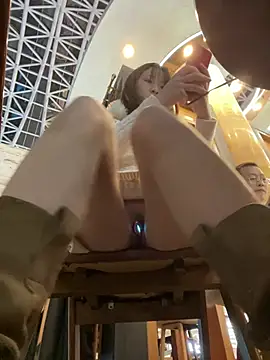 littleqiu Pertunjukan Webcam