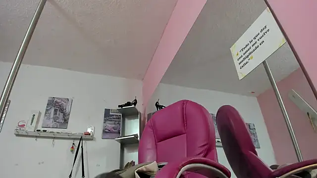 Czat XXX na żywo – CAMILA--REY