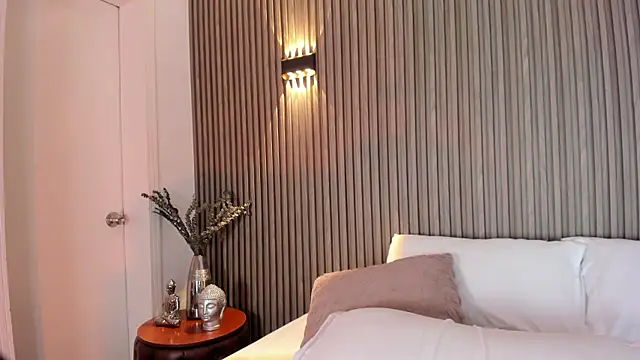 CaitlynCouper live XXX chat