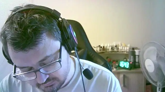 SirAbuserのウェブカメラショー