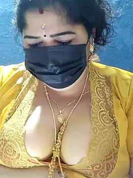 tamilthanushri élő XXX-chatje