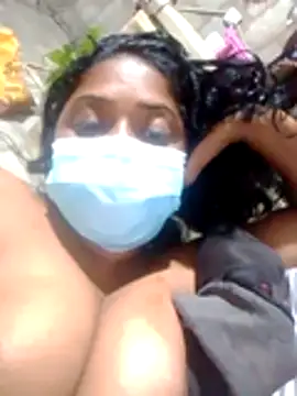 Show de boosypussy na webcam