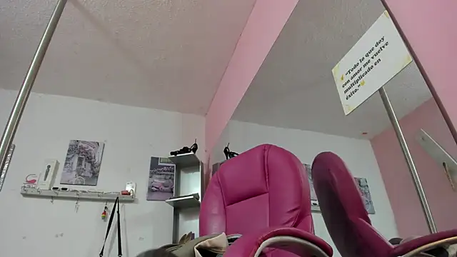 CAMILA--REY Chat XXX in diretta