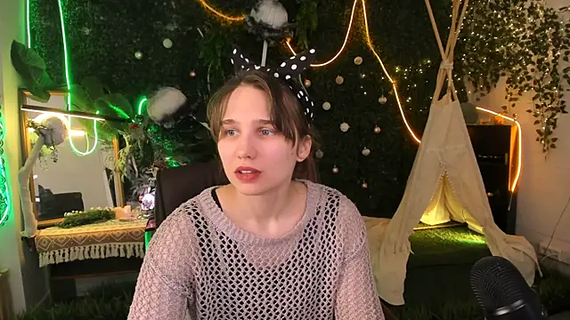 TessaMill Chat XXX live