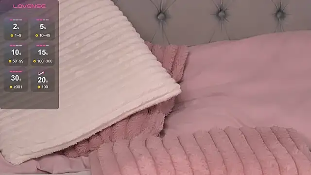 RebeccaRese – Naživo XXX chat