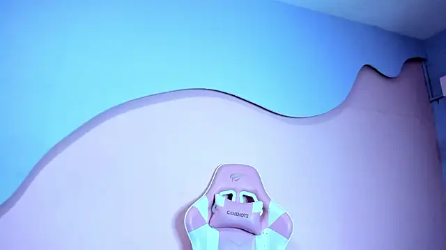 Chatroom XXX en direct de KaterinMoss