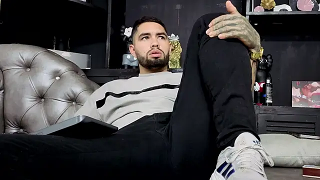 matteosantos Adlı Modelin Web Kamerası Şovu