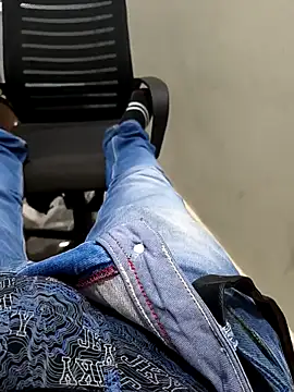 Rj202113 élő XXX-chatje