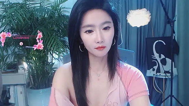 feifei-love 现场XXX聊天