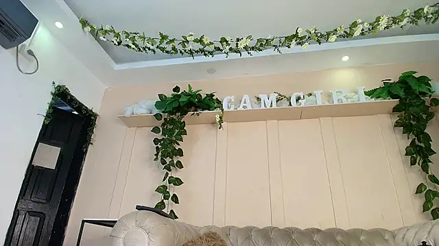 paula_mena Adlı Modelin Canlı XXX Sohbeti