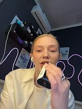 Czat XXX na żywo – MilaMoone