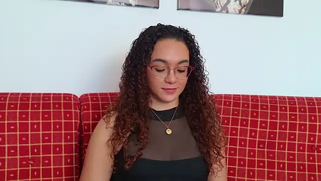 Taylor_Tina – Naživo XXX chat