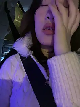 littleqiu 在線直播表演