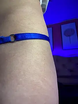 دردشة Sasha-18 الجنسية المباشرة