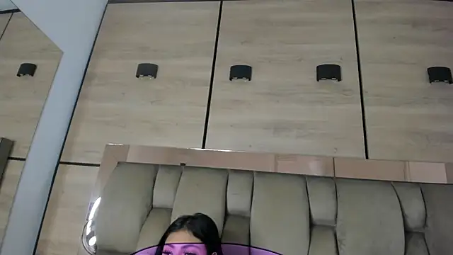 karol_lewiss Adlı Modelin Canlı XXX Sohbeti