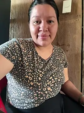 Lovelipsbig élő XXX-chatje