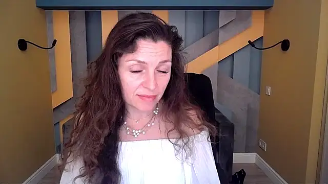 XXX chat uživo modela EllaLong