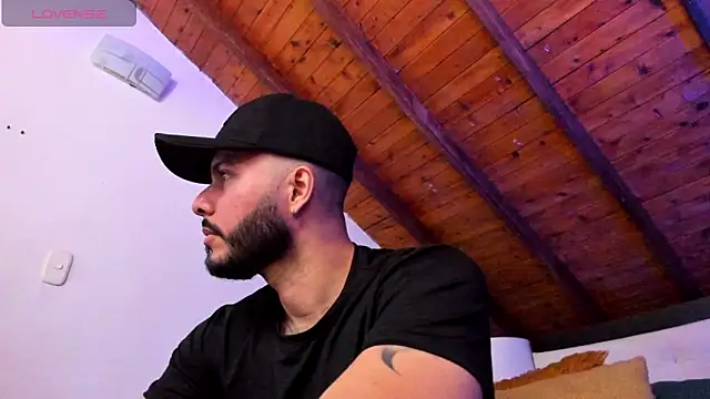 Chat XXX en directo de Tom_Bailey