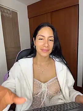 ArianaReynoldss – Naživo XXX chat