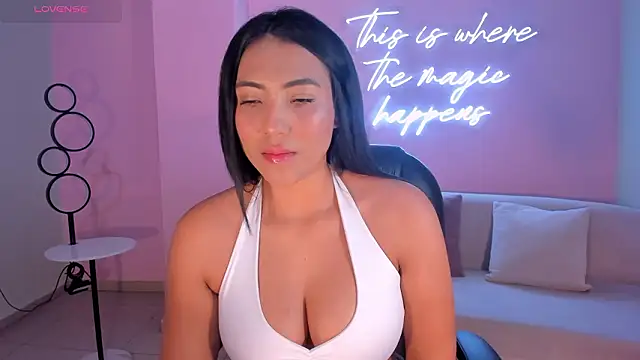 NatalieLewis Chat XXX in diretta