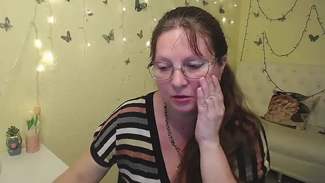 دردشة VanessaHotts الجنسية المباشرة