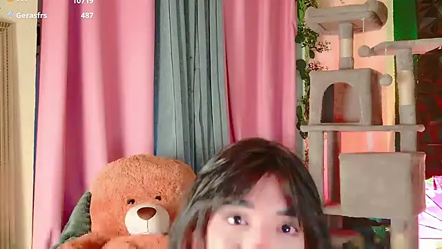 Ari-Nana – Naživo XXX chat