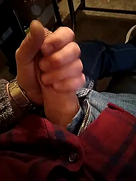 Chat XXX Live I-we_alwaYs_In_PubliC