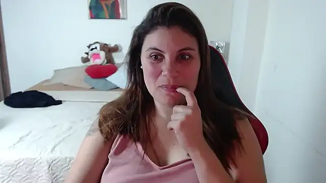 Secret_Bella – Naživo XXX chat