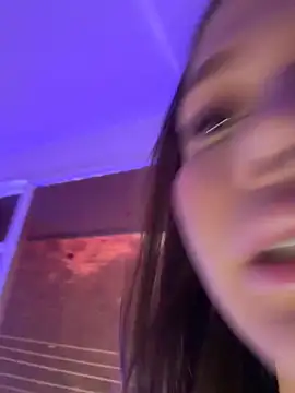 Онлайн чат XXX EmmaJhoons