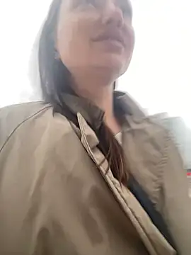 AngelinaMoore – Naživo XXX chat