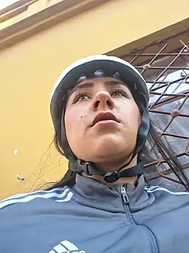 CAROLINE__07 élő XXX-chatje