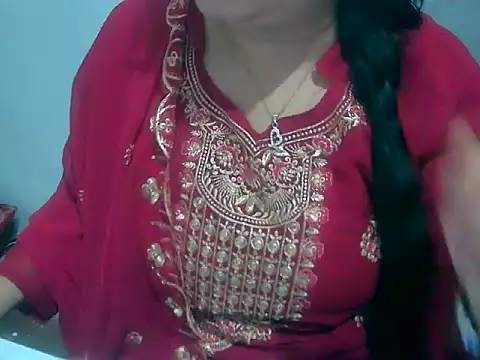 Cute_AliyaaのライブXXXチャット