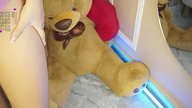 EloiseSweetxx élő XXX-chatje