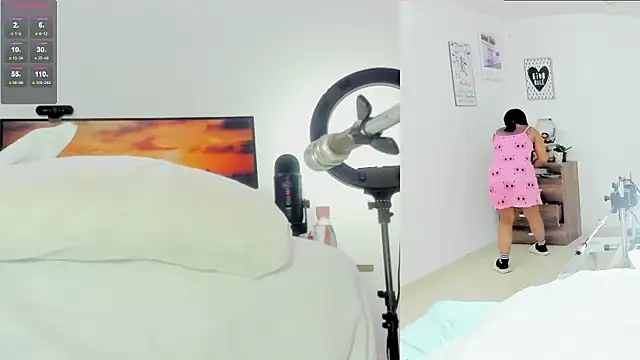 Rosy_Emely Chat XXX in diretta