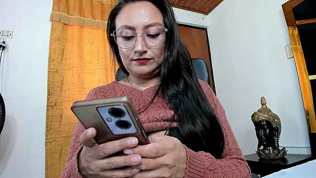 AngieLafourcade Obrolan Langsung XXX