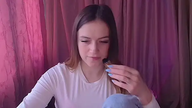 Illa_May Adlı Modelin Canlı XXX Sohbeti