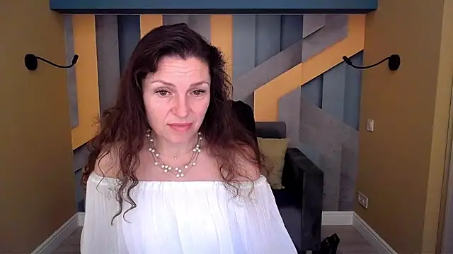 EllaLong: απευθείας συνομιλία ΧΧΧ