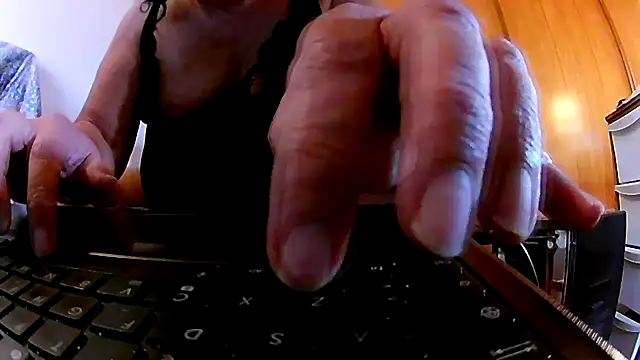 daniela44 Webcam show