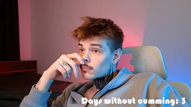 DENIS_HERE's Live XXX Chat