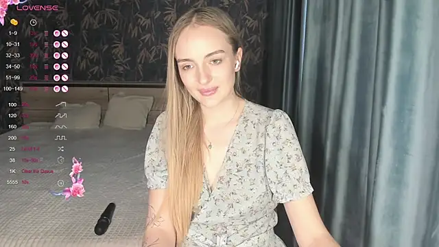 A_delina Chat XXX live