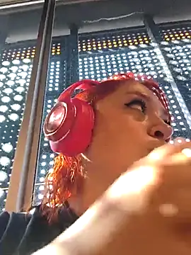 Chat +18 de Mariana-94 ao vivo