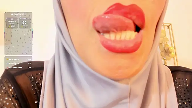 Онлайн чат XXX hanajameela