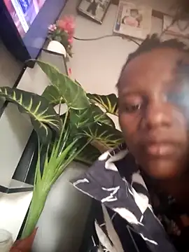 Chat XXX en directo de Petite_li