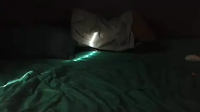 Pokazy przed kamerką – k-dong