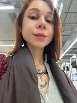 RosieSecret's Live XXX Chat